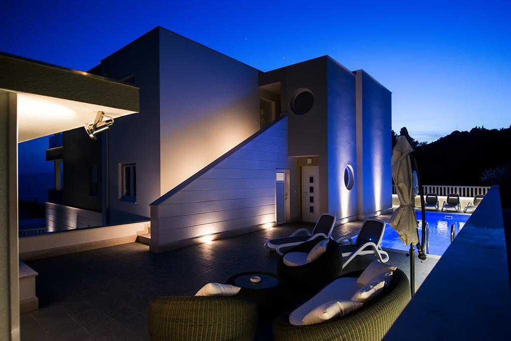 Lux Apartments Makarska Esterno foto