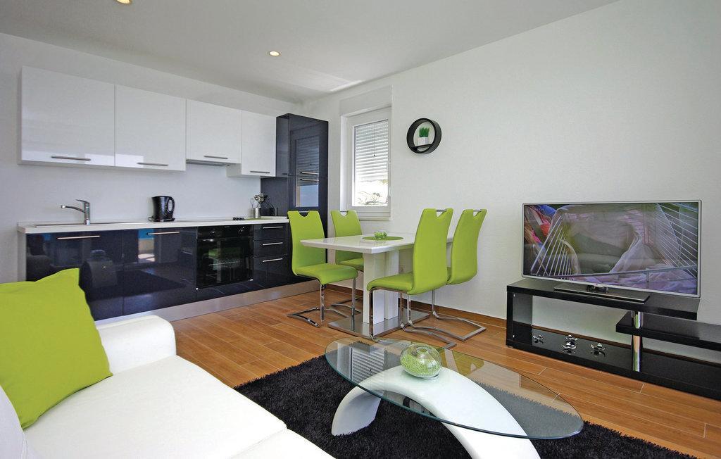 Lux Apartments Makarska Esterno foto